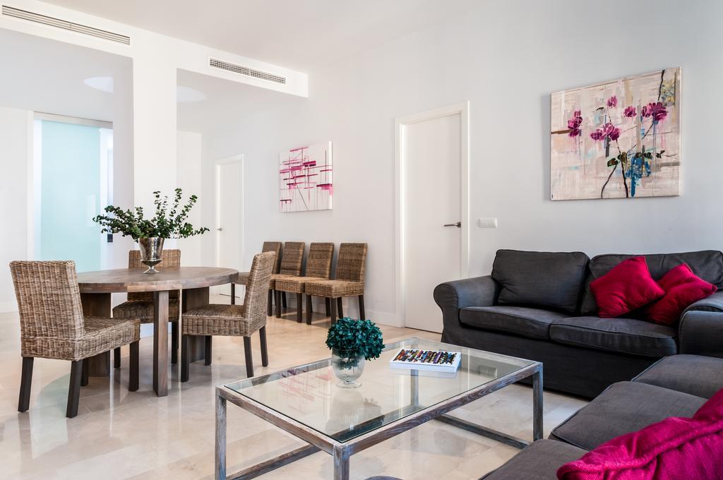 Sevilla Luxury Rentals - Alcazar Extérieur photo